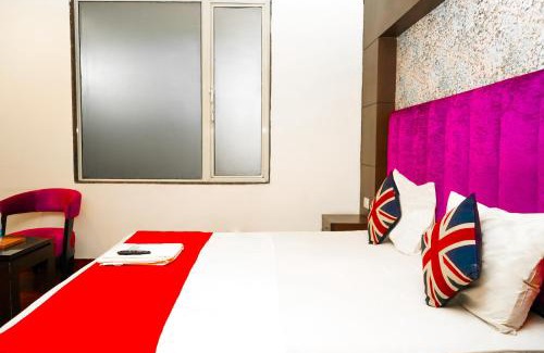 Sainik Farm Hotel | Hotel Twenty Four In Malviya Nagar