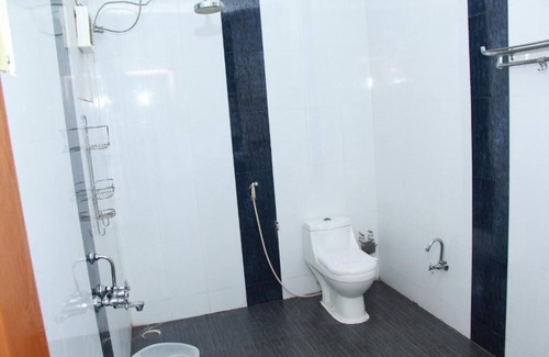 Thiruparankundram Hotel | Hotel Vaani Villa By Royal Stay