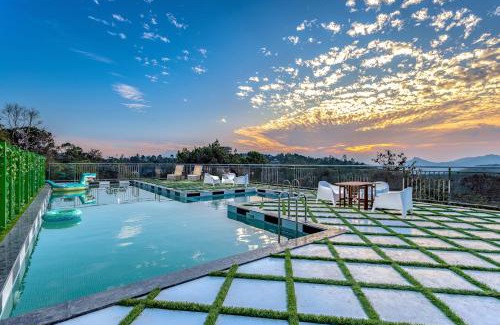 Anachal Resort | HOTEL WHITE HOUSE, Munnar