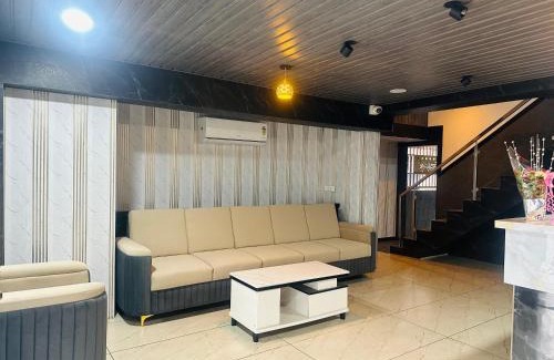 Kharadi Hotel | Hotel WooW Suites Kharadi Bypass