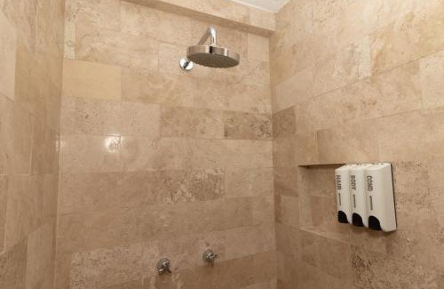 Jilotepec de Abasolo Hotel | Hotel Yahalis