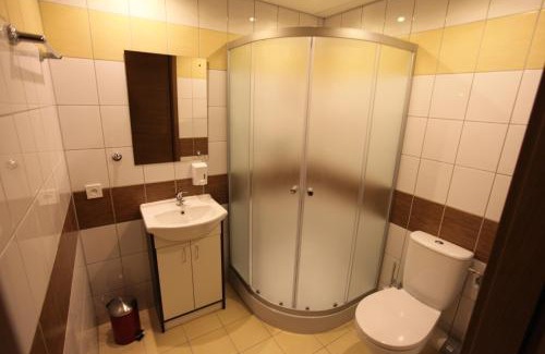 Pruszkow House | HOTELik A2