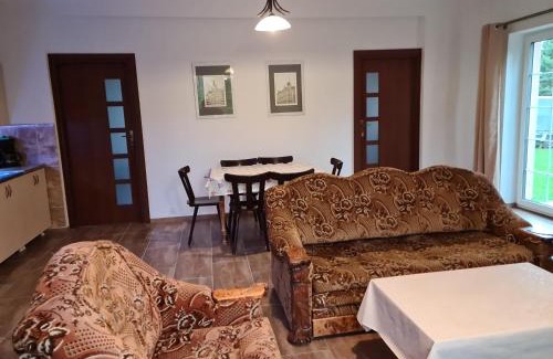 Barczewo Bed & Breakfast | Hotelik pod różą