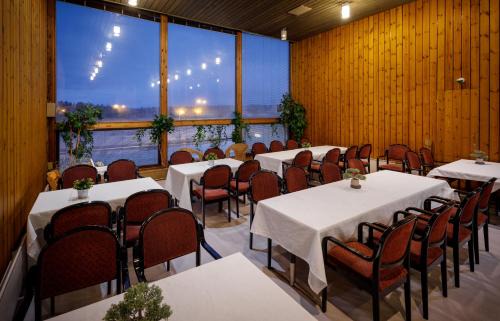 Karhula Hotel | Hotelli Leikari