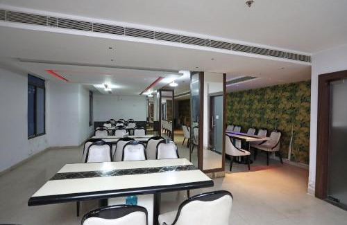 Diamond Harbour Hotel | Hotol O River Bay Resort