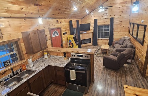 Saint Helens Cabin | HotTub, Arcade | Red River Gorge
