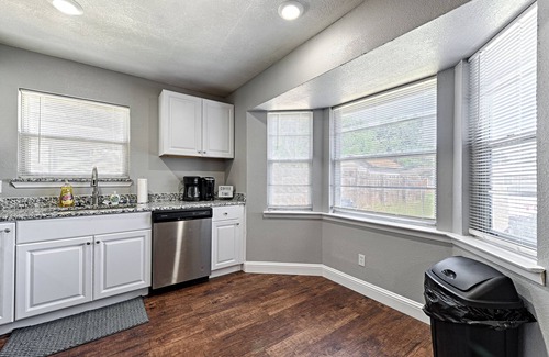 Burleson House | HotTub Game Room BBQ SlipNSlide Walk 2 park Firepit and much more!