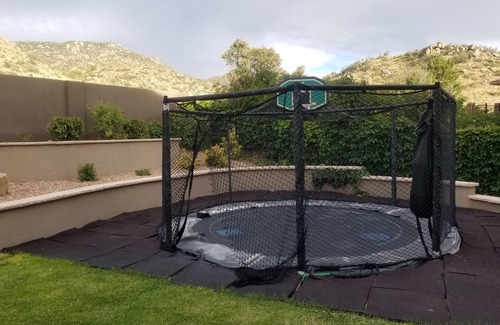 Foothills South House | HotTub,Pool Table,Basketball,Trampoline & Firepit!
