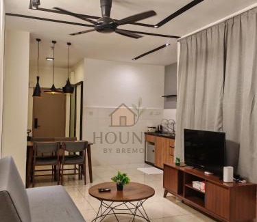 Penampang Apartment | Houno By Bremo ITCC - Peach