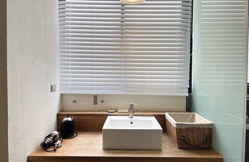 West Central District Bed & Breakfast | Hour Roots