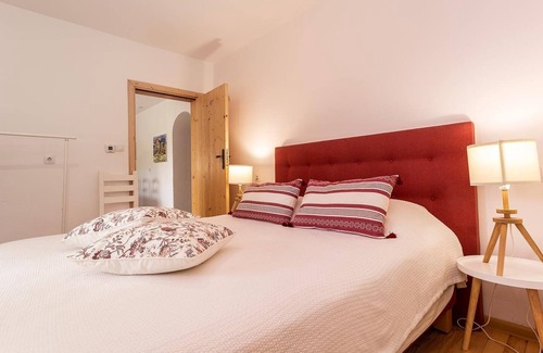 Marchevo House | House 04 Bedrooms 04 Bathrooms With Pool and View on Pirin Mountain!