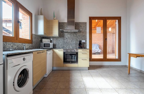 Riudecanyes Ski Chalet | House 1 Farigola with swimming pool. 15 ' from Port Aventura! and the beaches.