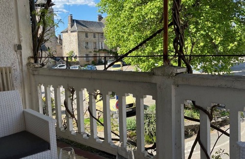 Treignac House | HOUSE 2 BEDROOMS (4people) in TREIGNAC (19 Corrèze) right in the center of the Village