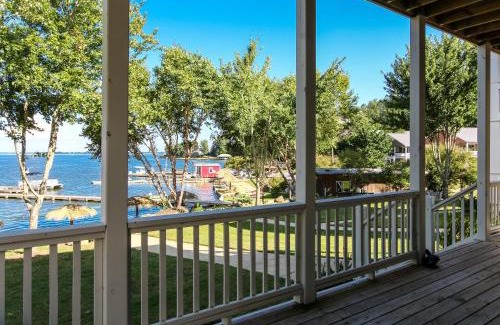 Leesburg House | House #44 Dock Holiday (no pets) Lakefront Private Boatslip