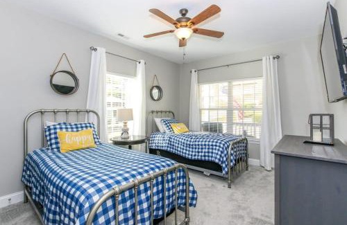 Leesburg House | House #46 Grits Carlton Lakefront (no pets)