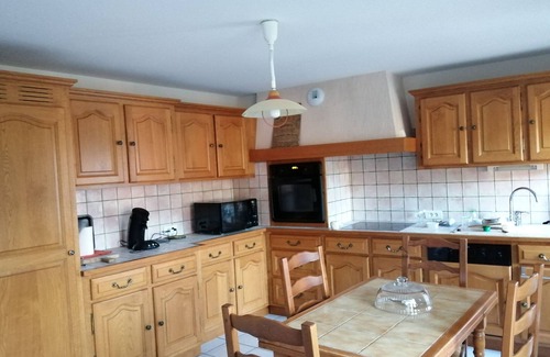 Vieille-Brioude House | HOUSE 8-9 people LAVAUDIEU, most beautiful village in France. Pets allowed.