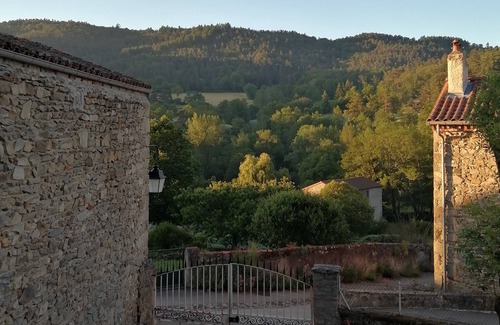 Vieille-Brioude House | HOUSE 8-9 people LAVAUDIEU, most beautiful village in France. Pets allowed.