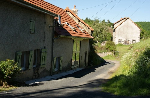 Les Ancizes-Comps House | House 90m² 6/7p. veranda + garden near Lake Fades in Auvergne-Combrailles