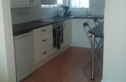 Mortehoe House | House above the beach sleeps 4 with private parking