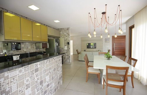 Parafuso House | House