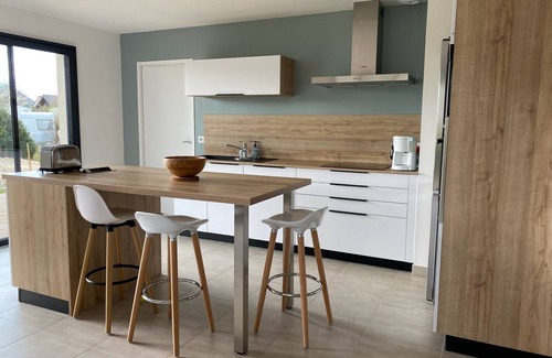 Santec House | House by the sea, at 150m from the beach
