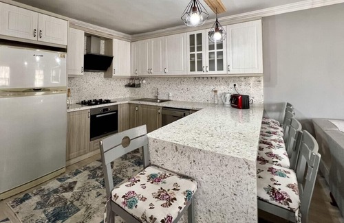 Bodrum City Center Apartment | House Close to Beach with a Sea View in Bodrum