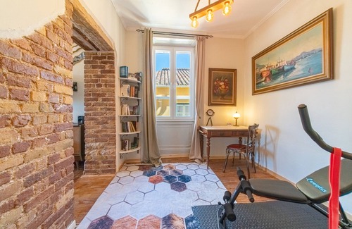 Old Town Apartment | House "Contessa di Corfu i" with sea view & Wi-Fi