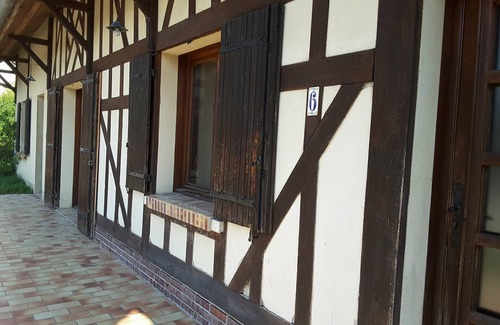 Dosches House | house country close to the city shops shops nearby
