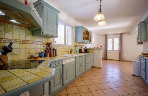 Peyragudes House | House for 10 near lake, WiFi, secure garage