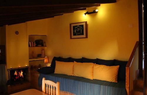 Agost Cottage | House for 2 persons with fireplace and double bed