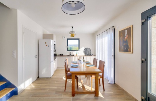 Penmarch House | House for 4 near the sea, in Kérity