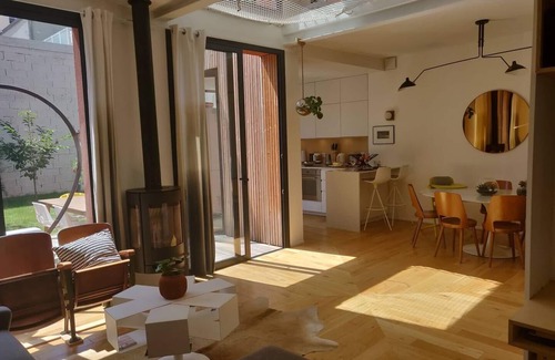 Les Lilas House | House garden &BBQ 20mn from châtelet by metro