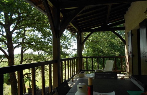 Montpon-Menesterol House | House in a natural setting, quiet and fresh air of the countryside