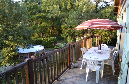 Saujac House | HOUSE IN BEAUTIFUL SPOT OVERLOOKING RIVER LOT