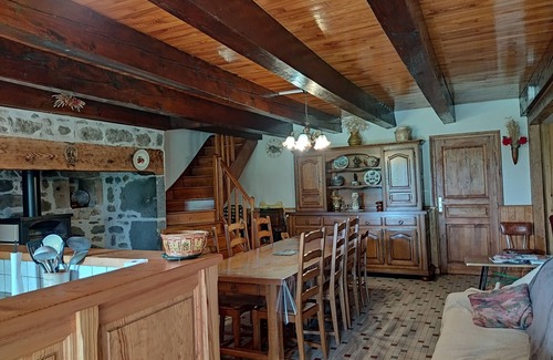 Saint-Genes-Champespe House | House in the heart of the Auvergne volcanoes