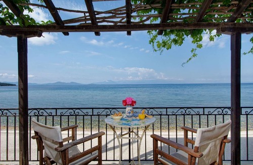 Lefokastron Apartment | House in Lefokastro - in front of the beach + Wi-Fi #3
