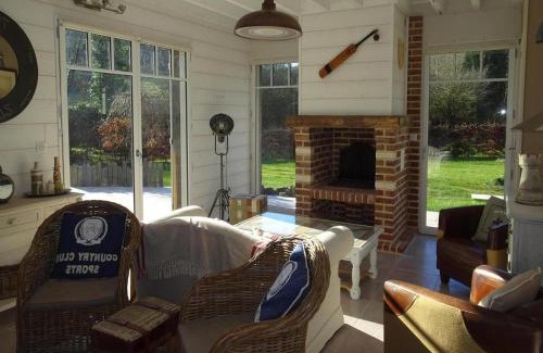 Saint-Martin-aux-Buneaux House | House in Normandy with Sauna & Coastal Charm