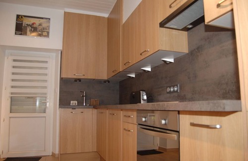Courtoisville-Sillon-Moka House | House in quiet residential area, close to shops and the beach