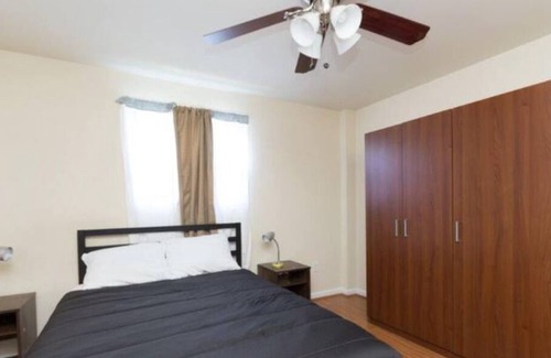 Sterling House | House in Sterling sleeps 12, parking available
