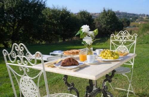 Lucignano Villa | House in the heart of Tuscany with A/C and pool!