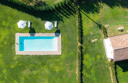 Lucignano Villa | House in the heart of Tuscany with A/C and pool!