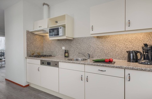 Volendam Apartment | House in Volendam with Marina View