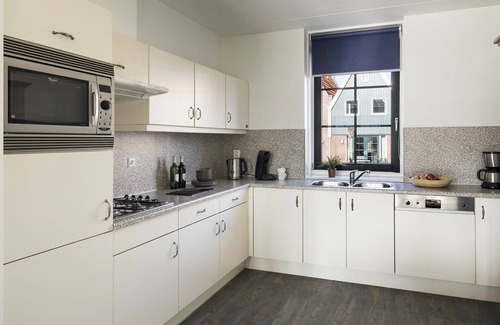 Volendam Apartment | House in Volendam with Marina View