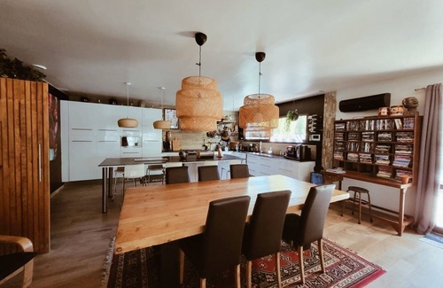 Langlade House | HOUSE "L'OLIVETTE" jacuzzi, heated pool, billiards, table soccer, 7KM from Nîmes