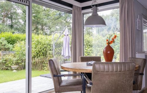 Lemmer Ski Chalet | House & More near the IJsselmeer
