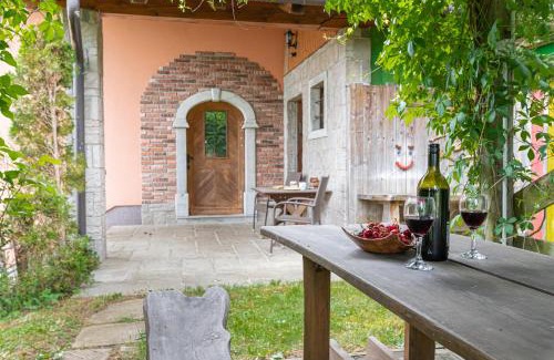 Prem House | House Na Meji With Sauna - Happy Rentals