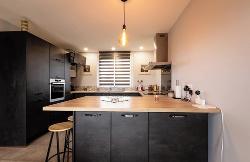 Villemandeur House | 🌟House near downtown, shopping area, in a quiet location🌟