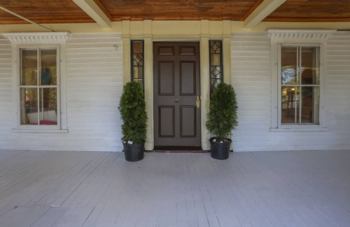 Dryden House | House near Lake