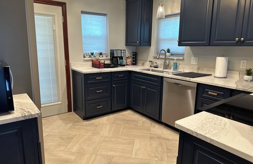 Clayton-Tamm House | House Near Zoo with Parking