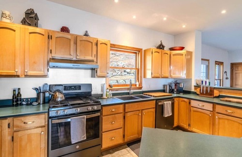 Lincolnville House | House of Clouds - Space for the Entire Family!